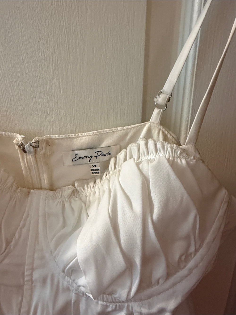 White Ruffle Bustier - Picture 2 of 2